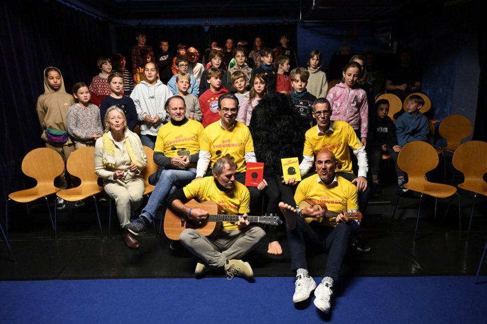 Gruppenbild mit Ungurungu